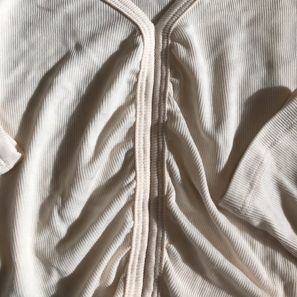 cream cinched crop top - Picture 2 of 3